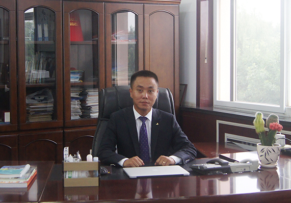 Executive assistant:Yang Liwei
